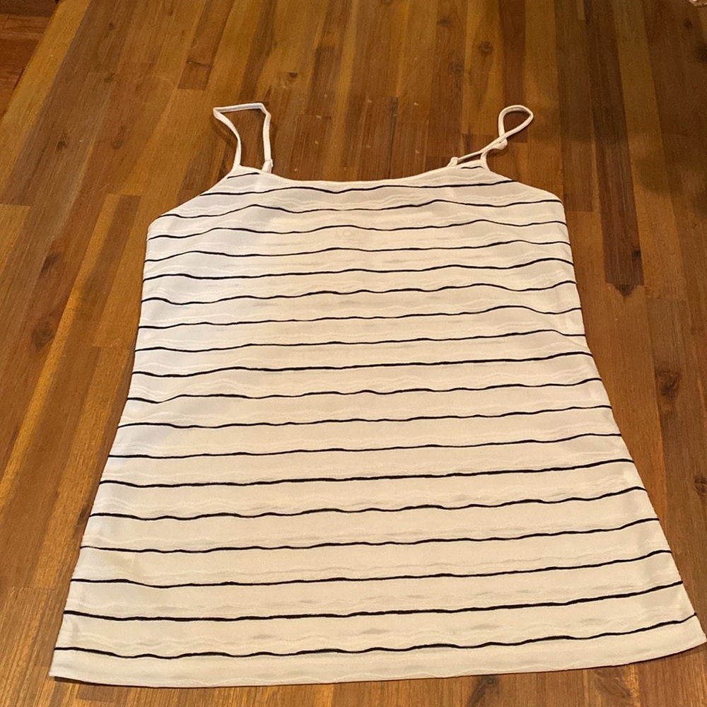 LOFT Embroidered Tank. Navy Blue. Sz Medium NWOT.